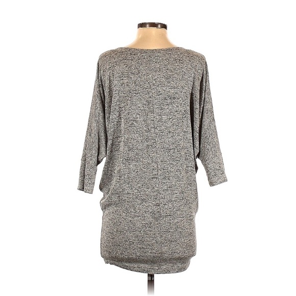 Natural Life Gray Pullover Sweater l SIZE S - Picture 2 of 4